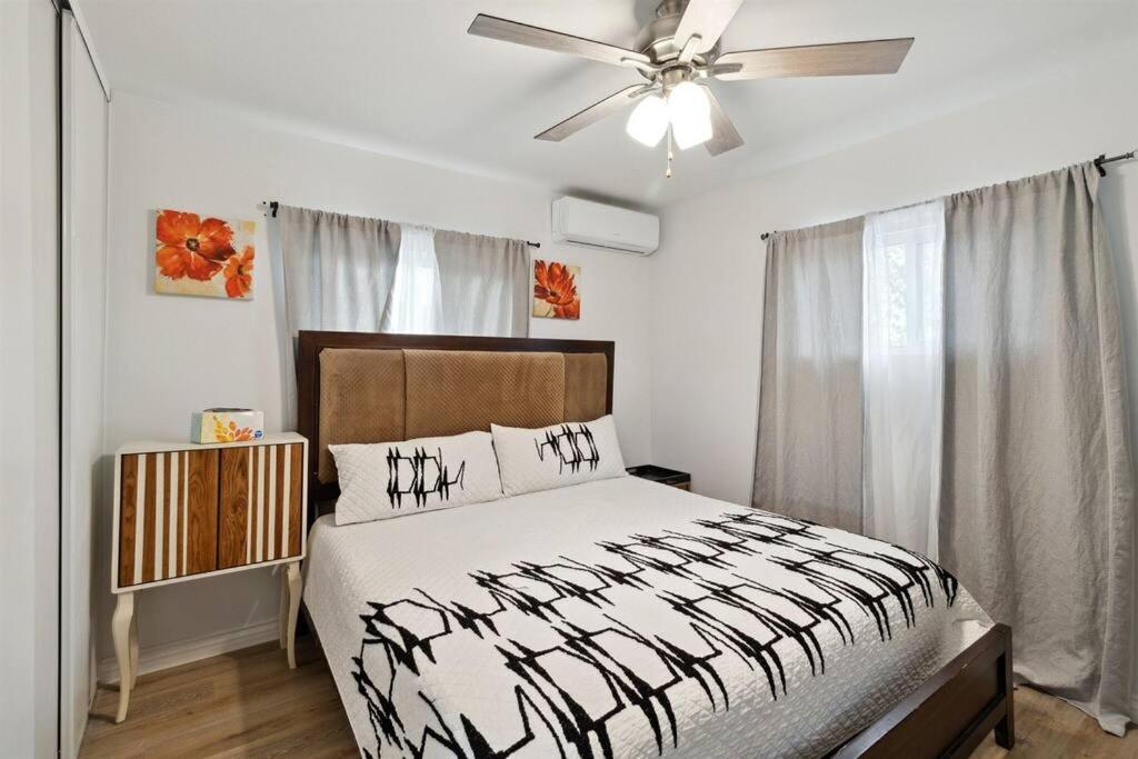 Modern City Ranch 3 Bdrm Family Home Access By Dirt Road Palmdale Kültér fotó