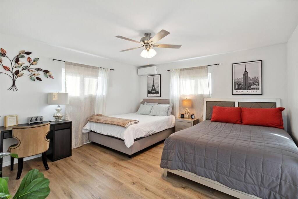 Modern City Ranch 3 Bdrm Family Home Access By Dirt Road Palmdale Kültér fotó