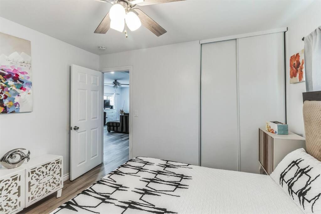 Modern City Ranch 3 Bdrm Family Home Access By Dirt Road Palmdale Kültér fotó